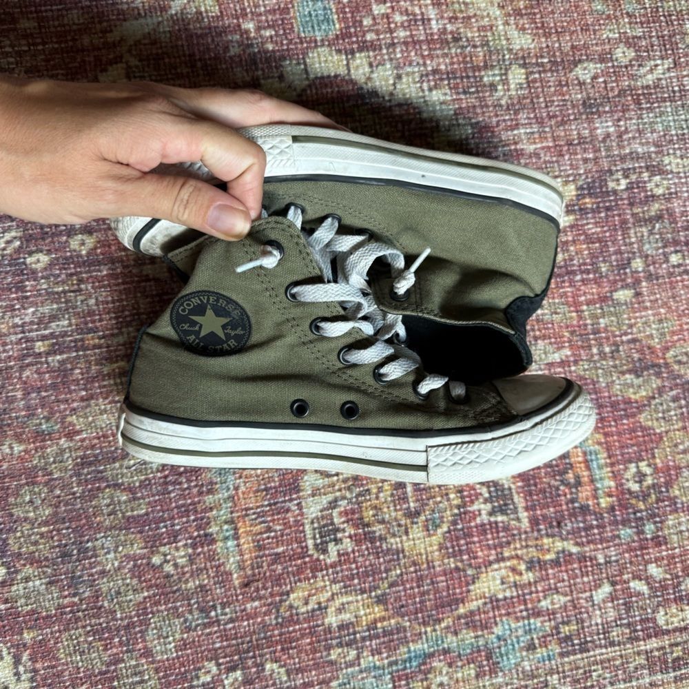 Converse Chuck Taylor Kids High-Top Sneakers Size 3- Olive Green with Black